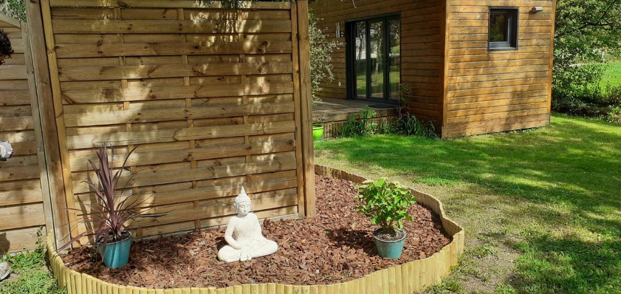 Au Coeur Du Bien-Etre, Chalet Avec Piscine Chauffee Et Couverte, Spa, Sauna, Massages 몽토우 외부 사진