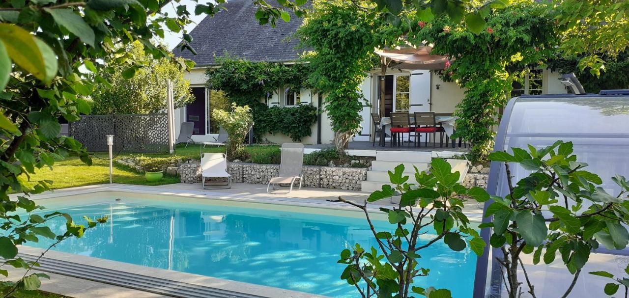 Au Coeur Du Bien-Etre, Chalet Avec Piscine Chauffee Et Couverte, Spa, Sauna, Massages 몽토우 외부 사진