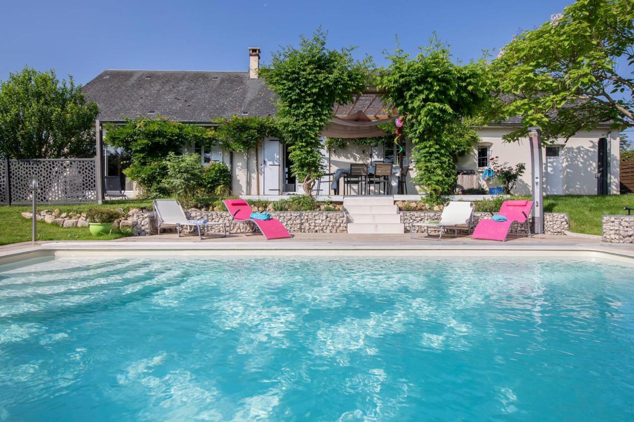Au Coeur Du Bien-Etre, Chalet Avec Piscine Chauffee Et Couverte, Spa, Sauna, Massages 몽토우 외부 사진